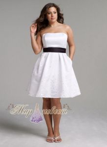 Большое, короткое свадебное платье Style 9INT13721   ― Интернет магазин Мир Невест - свадебные платья и аксессуары, эксклюзивные вечерние платья