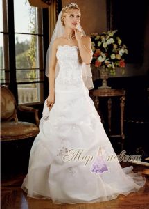 Эксклюзивное свадебное платье из классической коллекции Style V9263 ― Интернет магазин Мир Невест - свадебные платья и аксессуары, эксклюзивные вечерние платья