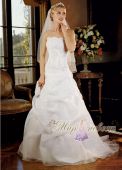 Эксклюзивное свадебное платье из классической коллекции Style V9263