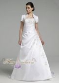 Красивое свадебное платье Style V9665
