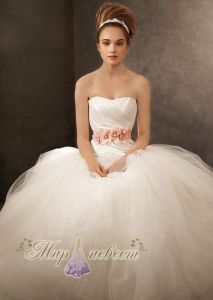 Пышное свадебное платье из коллекции White by Vera Wang Style VW351007 ― Интернет магазин Мир Невест - свадебные платья и аксессуары, эксклюзивные вечерние платья